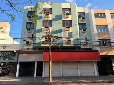 Apartamento com 3 Quartos para alugar, 141m² no Zona 03, Maringá