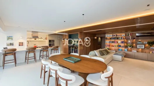 Apartamento com 3 Quartos à venda, 158m² no Água Verde, Curitiba