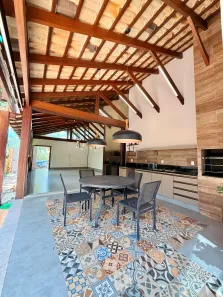 Casa com 3 Quartos à venda, 258m² no Jardins Paris, Goiânia