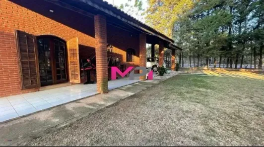 Fazenda/Sítio com 3 Quartos à venda, 224m² no Jardim Molinari, Jundiaí