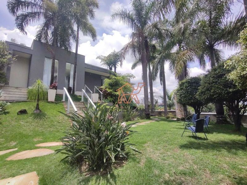 Casa com 3 quartos — Estoril, Belo Horizonte