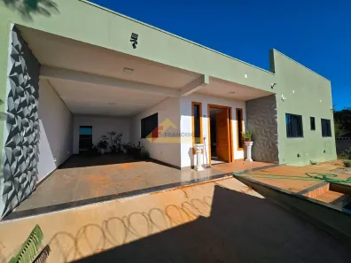 Fazenda/Sítio com 5 Quartos à venda, 200m² no Chácaras Belo Horizonte, Divinópolis