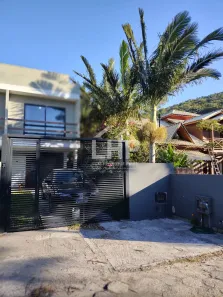 Casa com 3 Quartos à venda, 180m² no Armação do Pântano do Sul, Florianópolis