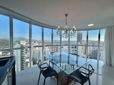 Apartamento com 3 Quartos para alugar, 136m² no Centro, Balneário Camboriú