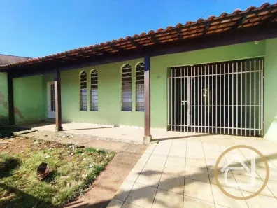 Casa com 5 Quartos à venda, 160m² no Conjunto Semiramis Barros Braga, Londrina