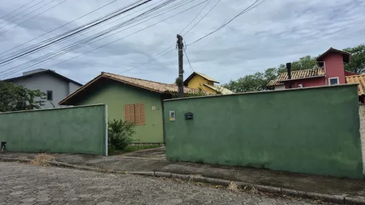 Casa com 3 Quartos à venda, 68m² no Rio Tavares, Florianópolis