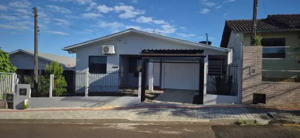 Casa com 3 Quartos à venda, 130m² no Efapi, Chapecó