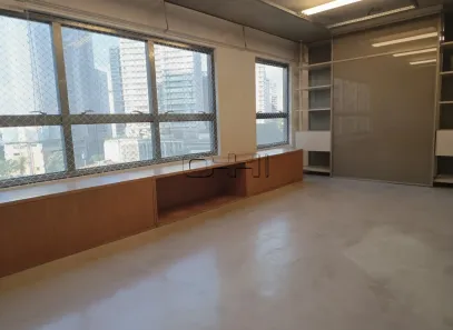 Apartamento com 1 Quarto para alugar, 70m² no Jardim das Acácias, São Paulo