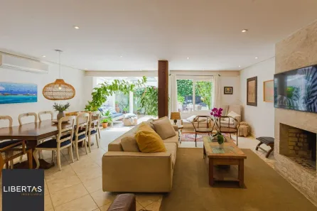 Casa de Condomínio com 3 Quartos à venda, 264m² no Boa Vista, Porto Alegre