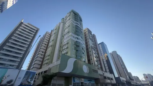 Apartamento com 2 Quartos à venda, 76m² no Zona 07, Maringá