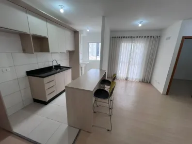 Apartamento com 2 Quartos para alugar, 65m² no Recanto dos Magnatas, Maringá