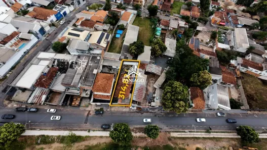Prédio Comercial com 2 Quartos à venda, 220m² no Quilombo, Cuiabá