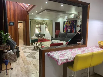 Casa com 3 Quartos à venda, 213m² no Rubem Berta, Porto Alegre