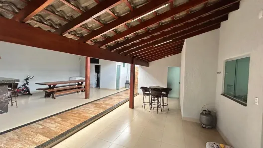 Casa com 3 Quartos à venda, 170m² no Jardim Europa, Uberlândia