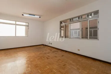 Sala Comercial para alugar, 28m² no Liberdade, São Paulo