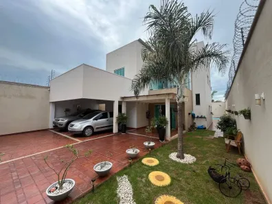 Casa com 4 Quartos à venda, 295m² no Jardim Goiás, Araguaína