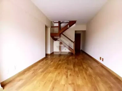 Cobertura com 2 Quartos para venda ou aluguel, 140m² no Corrêas, Petrópolis