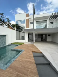 Casa com 3 Quartos à venda, 220m² no Jardim Amália, Volta Redonda