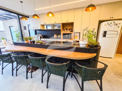 Casa de Condomínio com 3 Quartos à venda, 226m² no Alvorada, Araçatuba