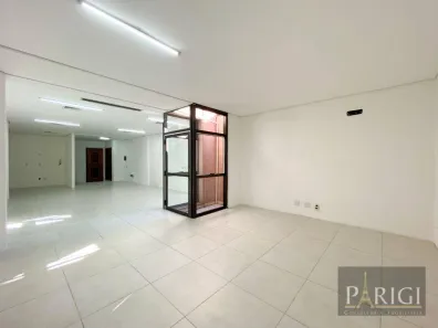 Sala Comercial para alugar, 77m² no Floresta, Porto Alegre