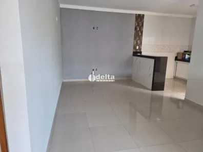 Casa com 2 Quartos à venda, 70m² no Jardim Europa, Uberlândia