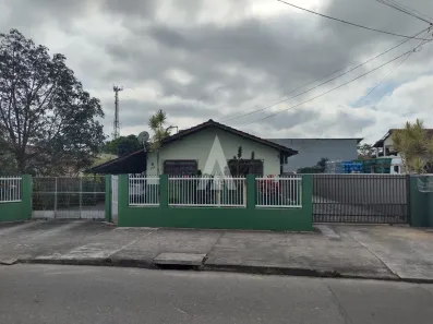 Casa com 5 Quartos à venda, 204m² no Fátima, Joinville