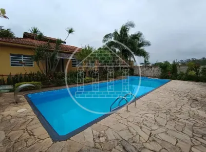 Casa com 3 Quartos à venda, 273m² no Centro, Embu-Guaçu
