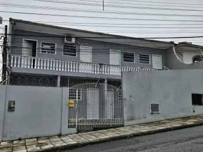 Casa com 8 Quartos à venda, 200m² no Capoeiras, Florianópolis