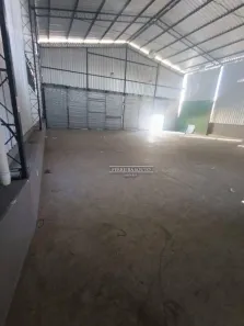 Galpão/Depósito/Armazém para venda ou aluguel, 650m² no Mutondo, São Gonçalo