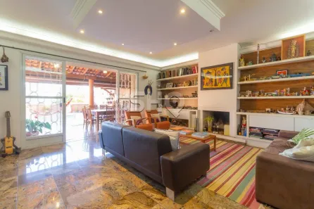 Sobrado com 4 Quartos à venda, 300m² no Sumaré, São Paulo