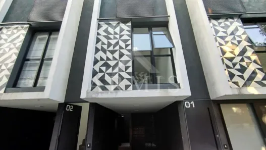 Casa com 2 Quartos para alugar, 90m² no Vila Ipojuca, São Paulo
