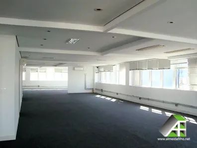 Sala Comercial com 1 Quarto para alugar, 800m² no Jardim Paulistano, São Paulo