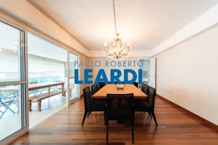 Apartamento com 3 Quartos à venda, 204m² no Indianópolis, São Paulo