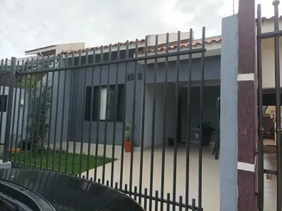 Casa com 3 Quartos à venda, 159m² no Parque Hortência, Maringá