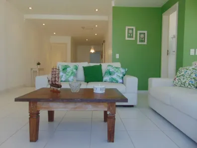 Apartamento com 3 Quartos para alugar, 110m² no Pitangueiras, Guarujá