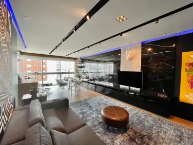 Apartamento com 3 Quartos para alugar, 120m² no Centro, Balneário Camboriú