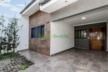 Casa com 3 Quartos à venda, 100m² no Jardim Diamante, Maringá