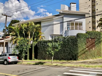 Sobrado com 4 Quartos para alugar, 399m² no Centro, Ponta Grossa