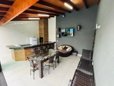 Casa com 3 Quartos à venda, 163m² no Jardim Europa, Uberlândia