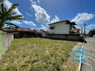 Lote/Terreno à venda, 240m² no Praça da Bandeira, Araruama