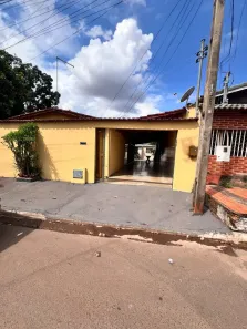 Casa com 3 Quartos à venda, 250m² no São Domingos, Goiânia