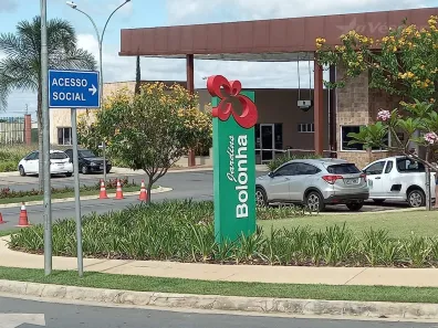 Lote/Terreno à venda, 300m² no Jardins Bolonha, Senador Canedo