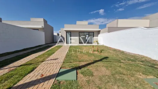 Casa de Condomínio com 3 Quartos para alugar, 81m² no Jardins Berlim, Senador Canedo