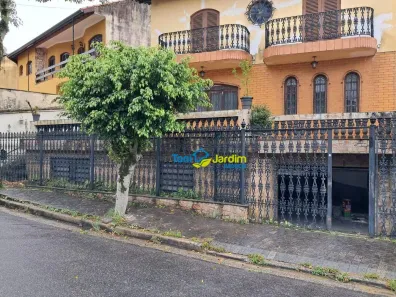 Sobrado com 3 Quartos à venda, 216m² no Vila Lucinda, Santo André