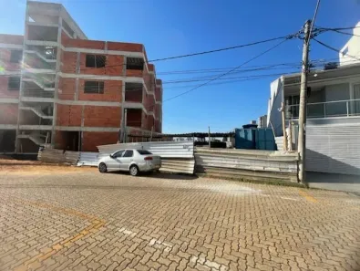 Lote/Terreno à venda, 487m² no Jardim Amália, Volta Redonda