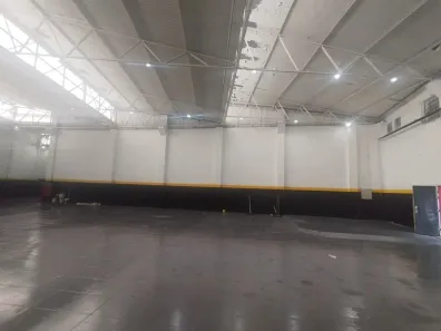 Galpão/Depósito/Armazém para alugar, 1078m² no Vila Nogueira, Diadema