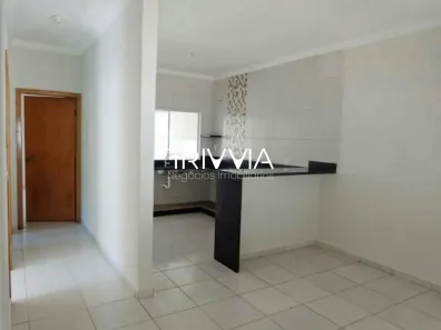 Casa com 2 Quartos para alugar, 100m² no Martins, Uberlândia