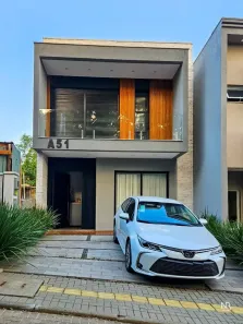 Casa com 3 Quartos para alugar, 144m² no Jansen, Gravataí