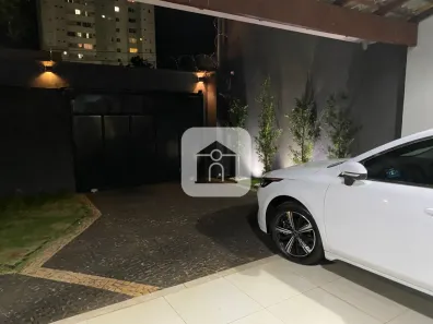 Casa com 3 Quartos à venda, 178m² no Bosque dos Buritis, Uberlândia