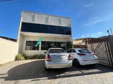 Prédio Comercial com 2 Quartos à venda, 377m² no Vila Joaquim Inácio, Campinas